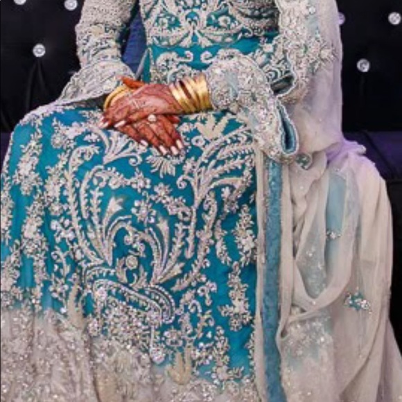 Bridal maxi Pakistani Indian dress in new condition - Picture 5 of 13